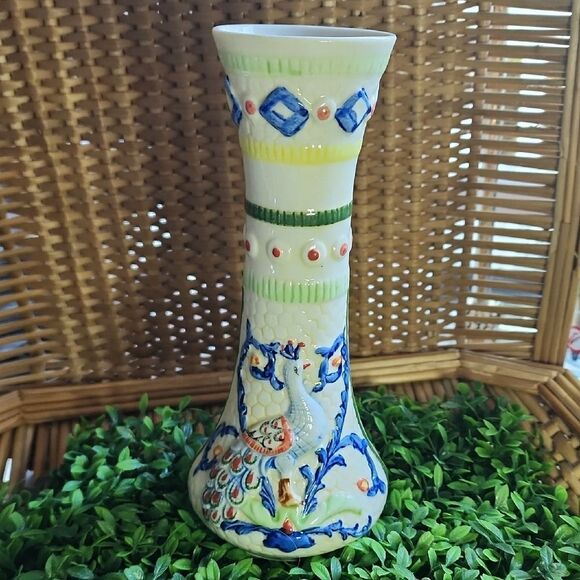Vintage Peacock Embossed Handpainted Vase - Picture 3 of 10
